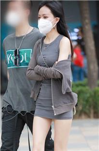 24139-kkmbbhxqmcq.jpg