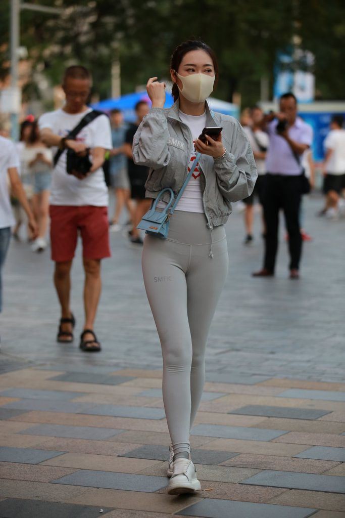 84259-almzmd1nn11.jpg