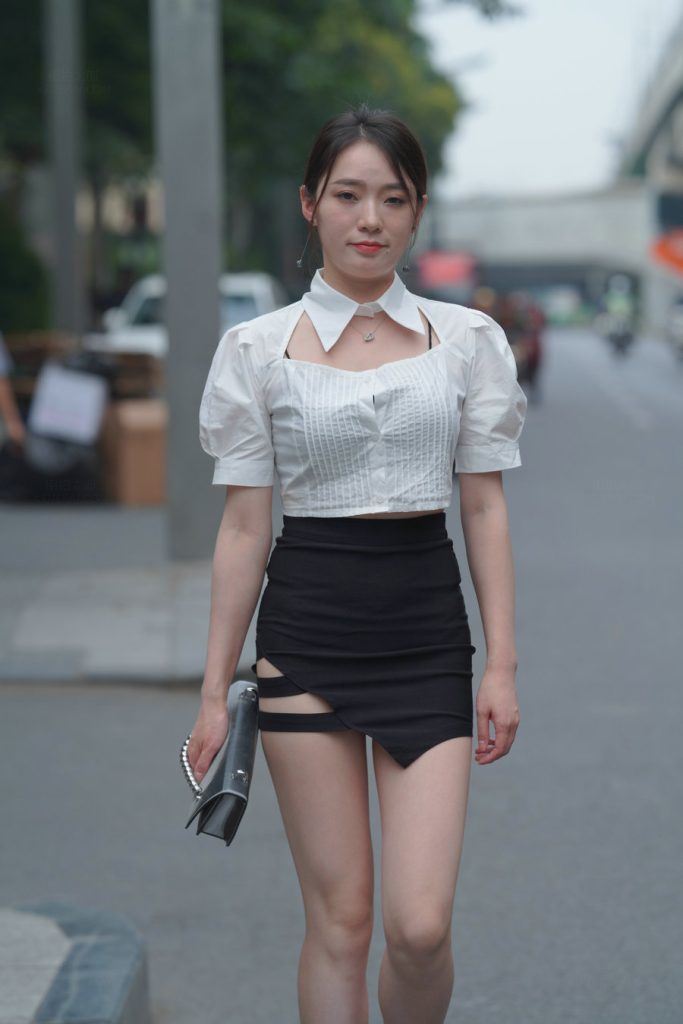82969-x3x5o1rg143.jpg