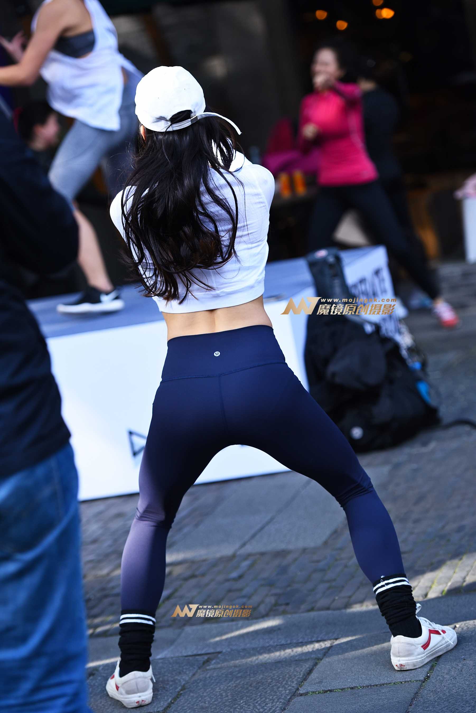 22012-iw5dkmvj34s.jpg