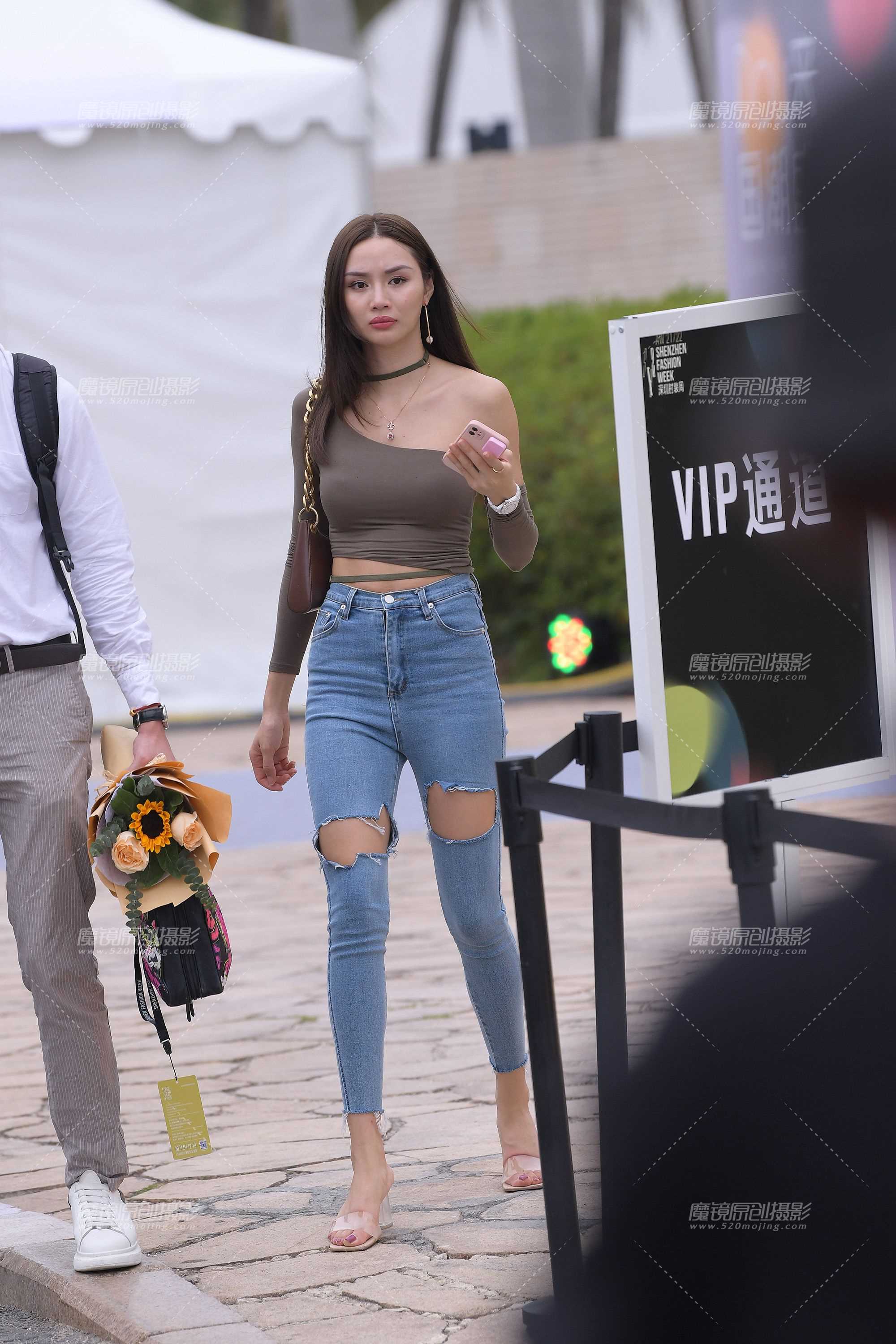 44527-x1wmovfsd5x.jpg