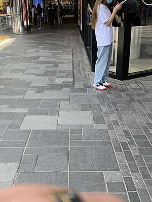 37055-tsniwhiurl3.jpg
