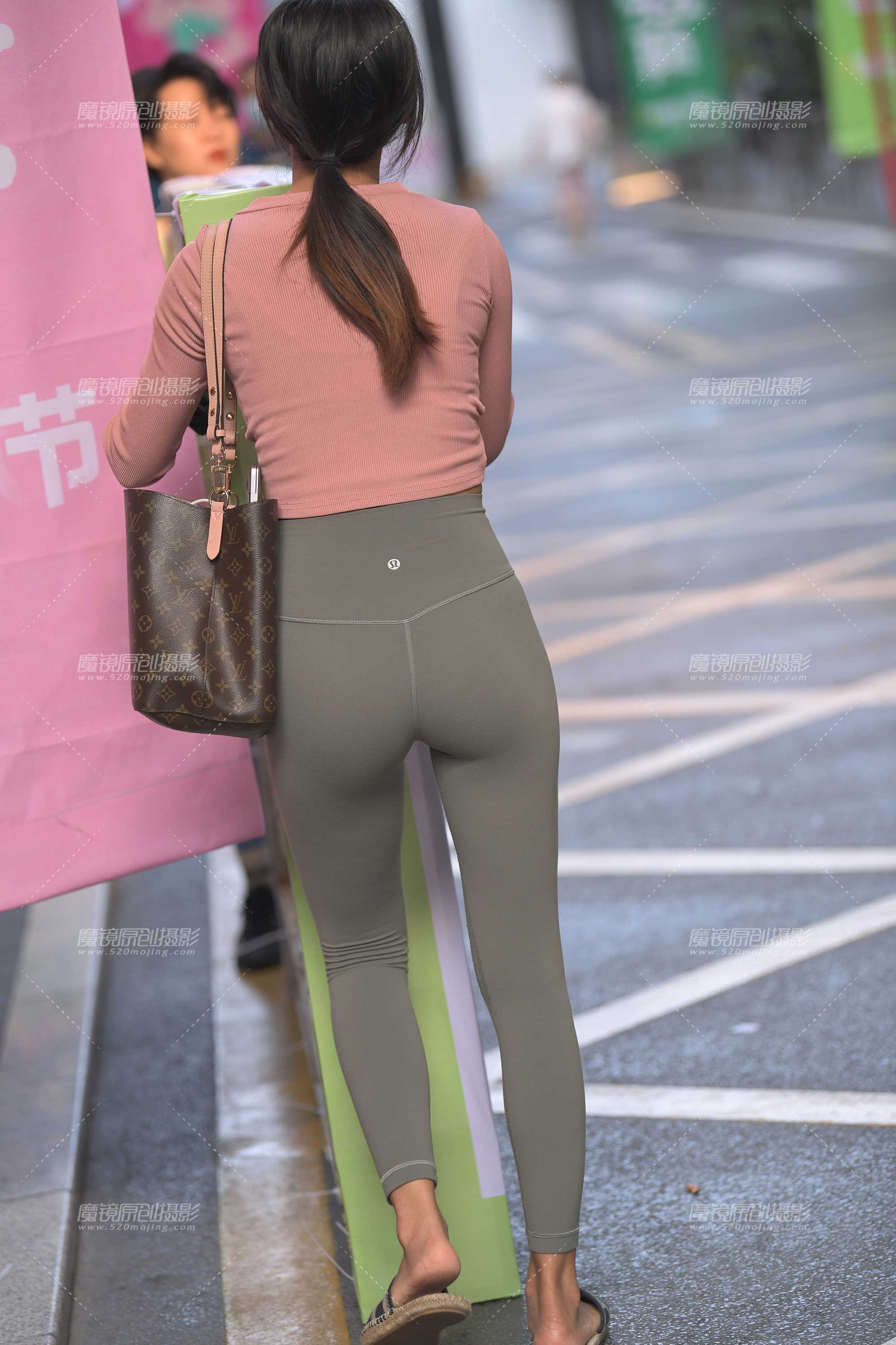 52665-rqylxqr441f.jpg