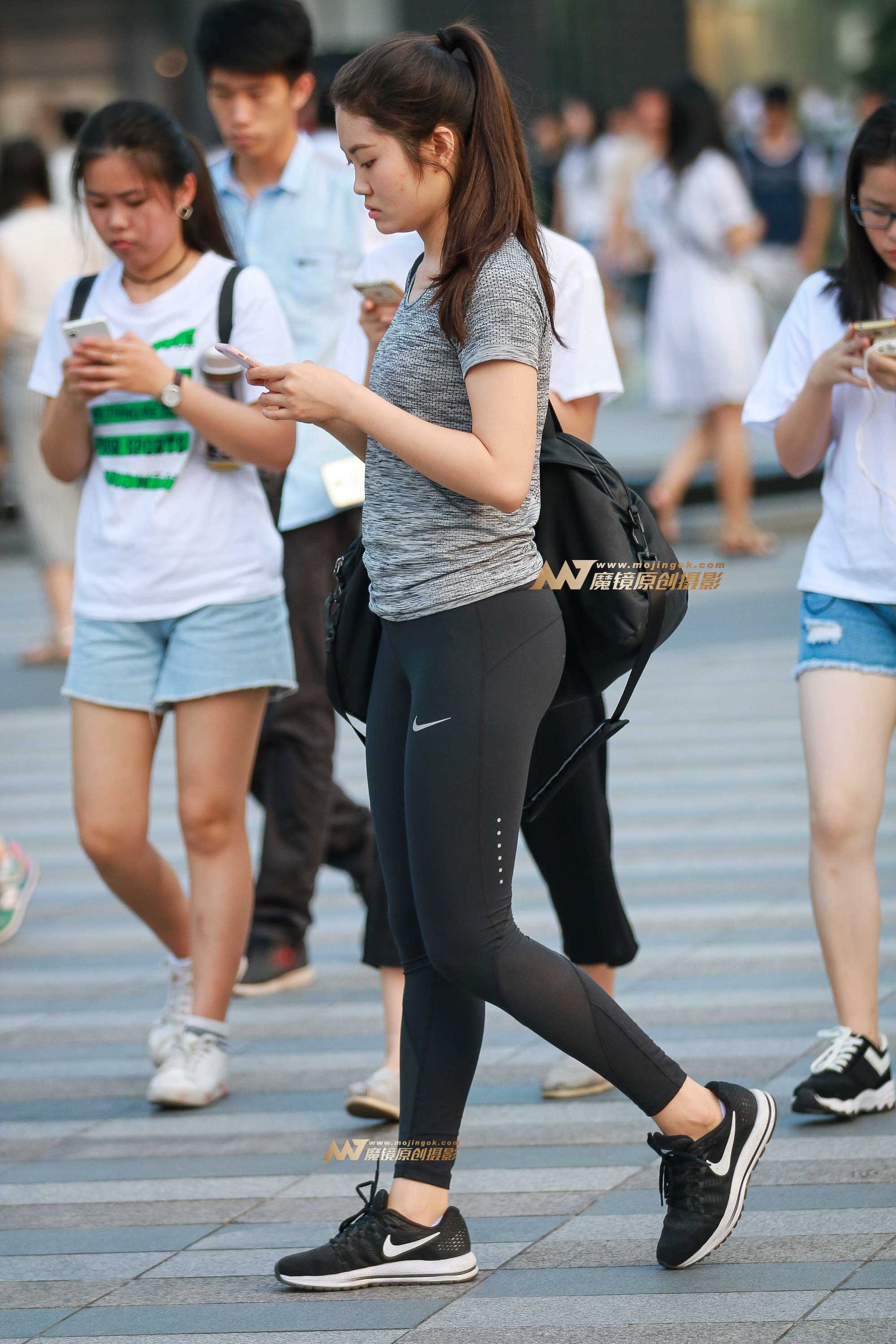 21000-axi0hgrinmn.jpg