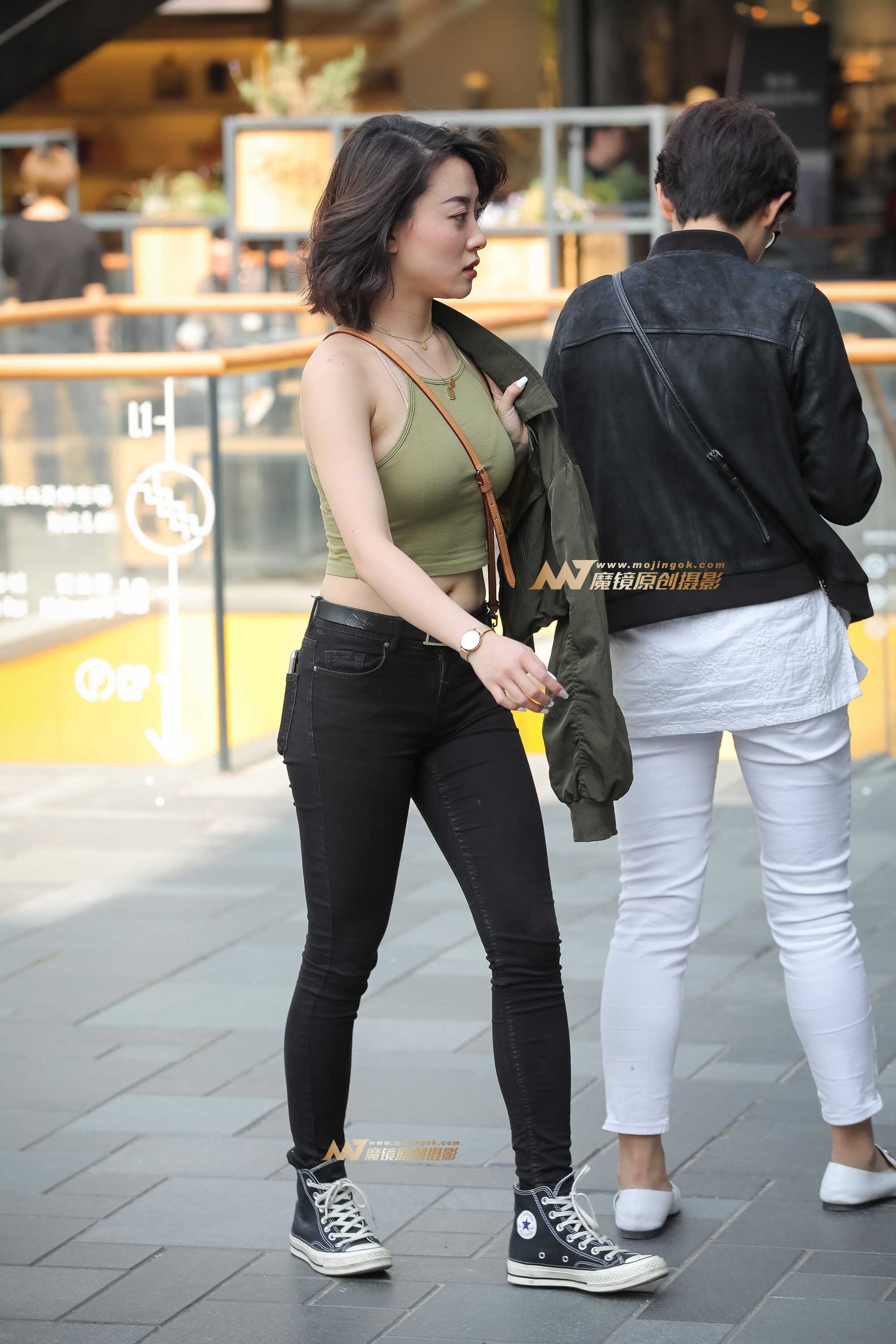 22874-uomaeto3cav.jpg