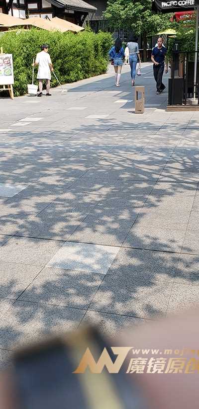 23808-ehxumlhallp.jpg