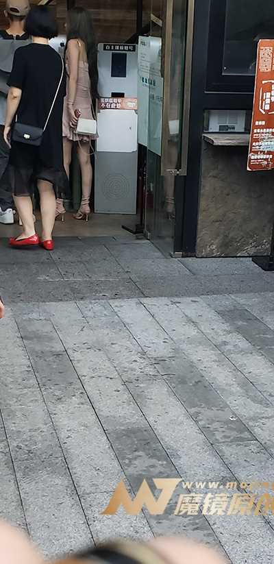 25705-50bzkh3zd4d.jpg