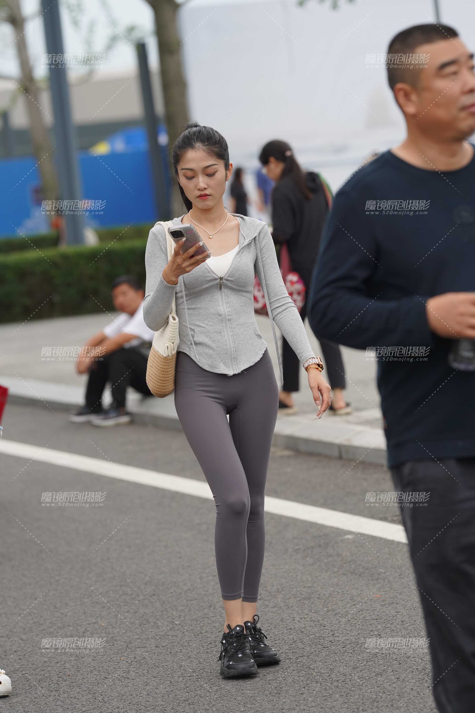 49300-4hflx144zuy.jpg