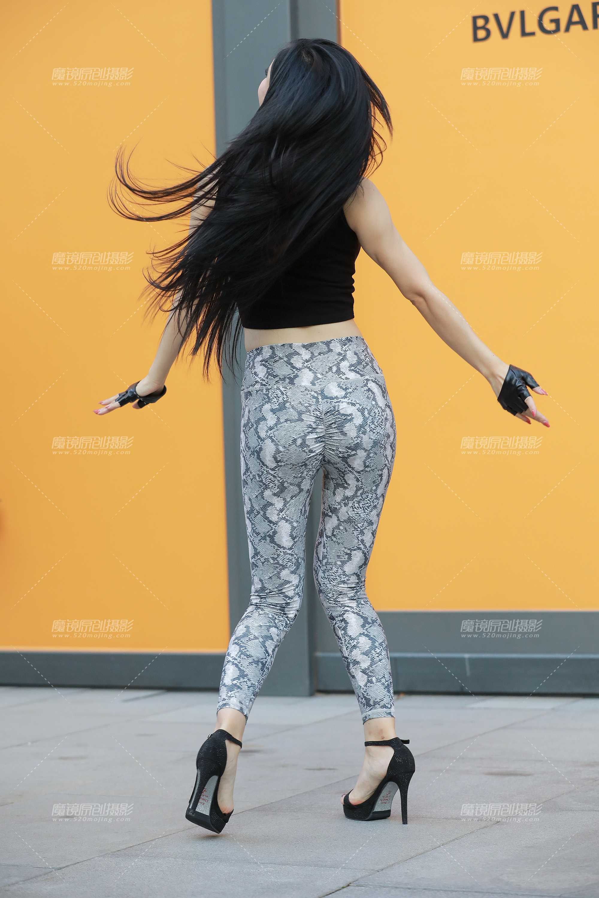38673-ynggathdgsp.jpg