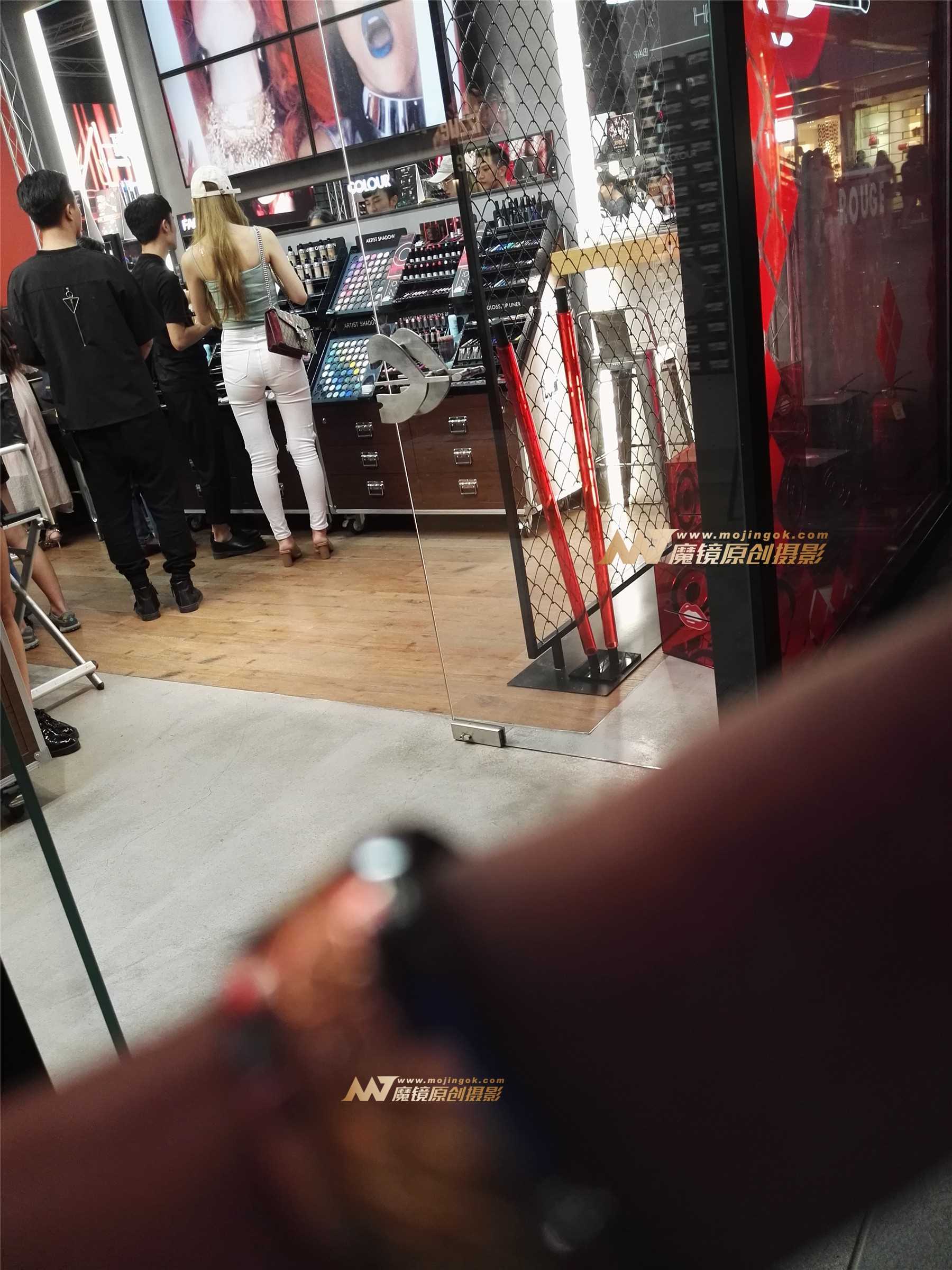 19103-4w511b1wdgg.jpg