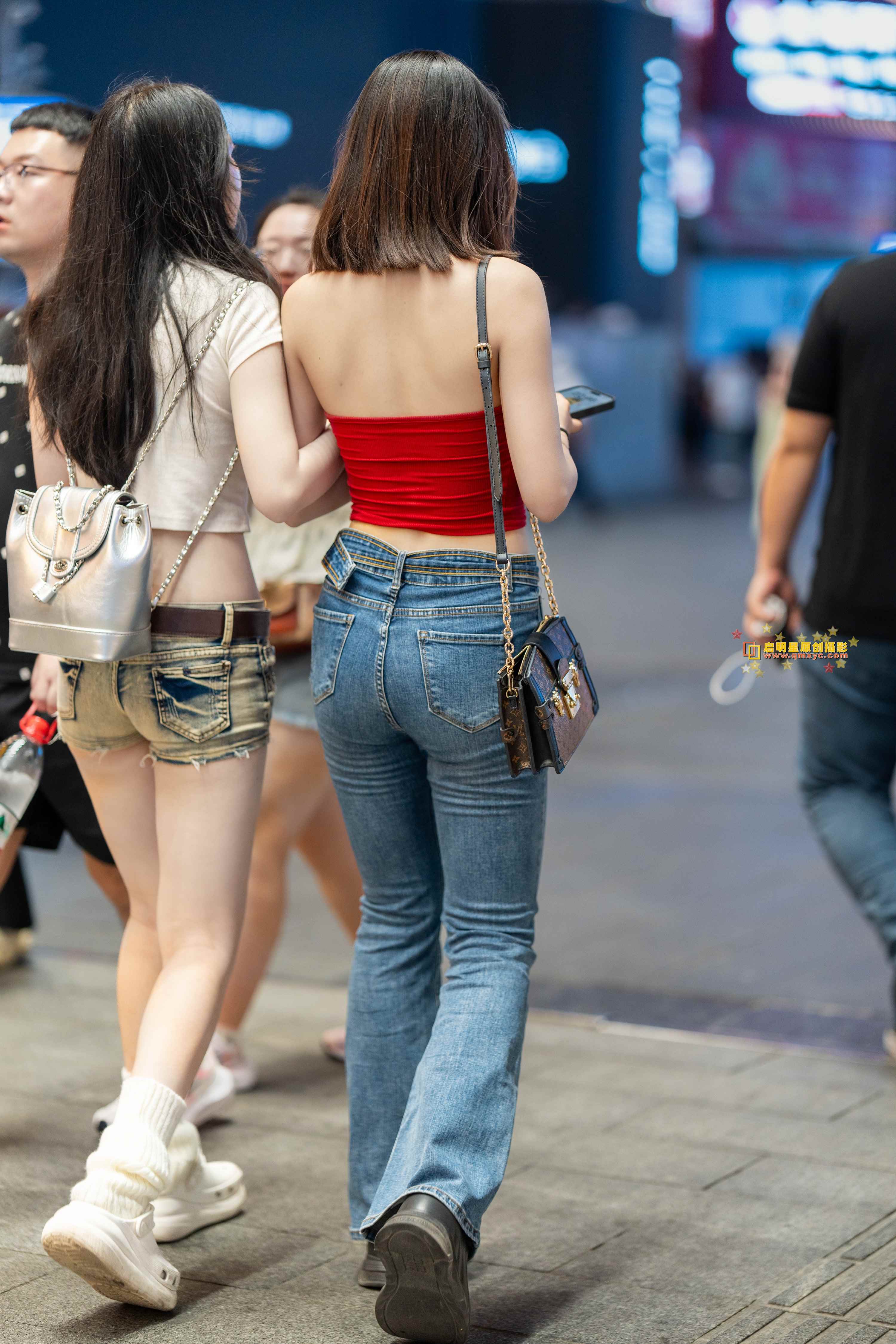 468375-qextld1ys5i.jpg