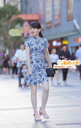 街拍旗袍熟N