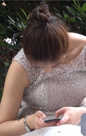 4K 非常有气质的连衣裙街拍美足美女 [2.84 GB]