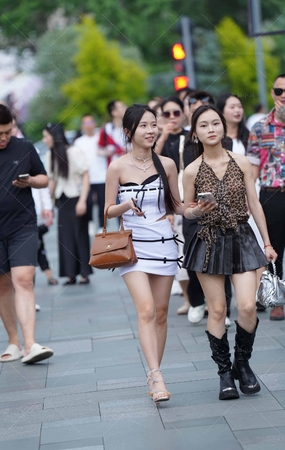 白短裙小仙女