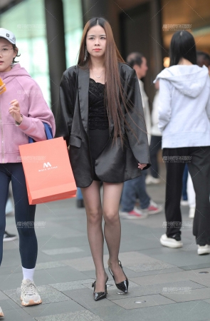 美腿黑丝