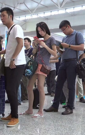 迎新春：长身美女的纤长美足