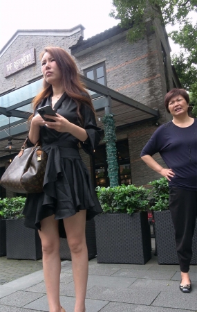 米色高跟美妇