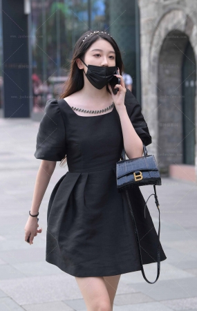 清纯萝莉型小女生231123-3-84 15P