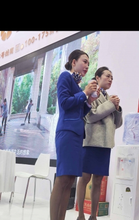 4K视频山东航空空姐大高个长腿深灰丝气质韵味 4P