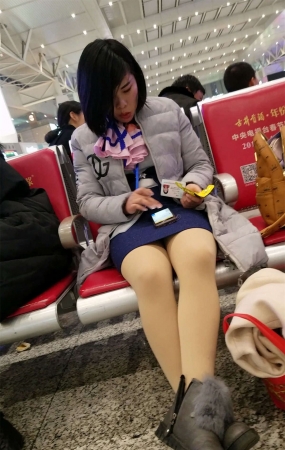 极品性感包臀裙街拍肉丝大长腿御姐