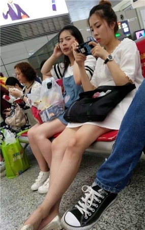 4k-白色连衣裙性感大长腿天生丽质街拍美女