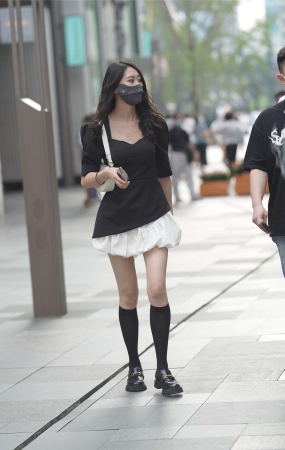 圆润翘臀