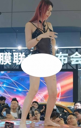 火爆全网（宫某兒）竖版手机4K视频2分03秒