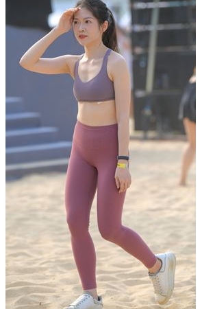 瑜伽美女(139P)