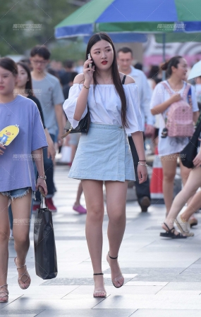 肉肉的美女