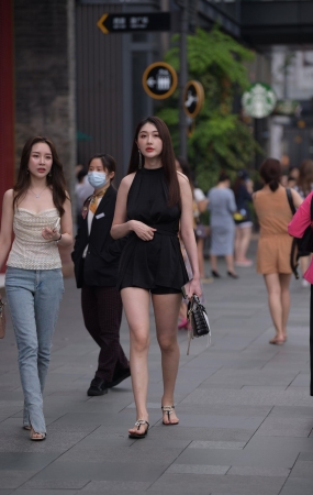 长腿美女