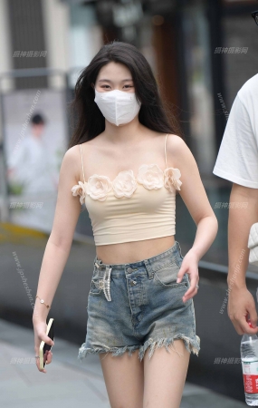 俏皮可爱女友.230927-1-46 14P