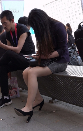 黑色高跟肉色丝袜展会美女OL