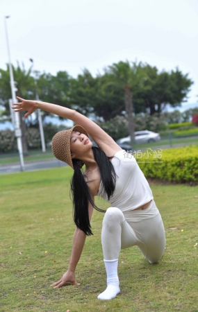 跟着Beatrice一起来运动