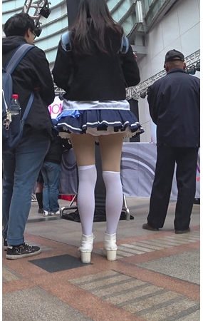 白色高筒袜小姐姐