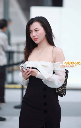美女姐姐