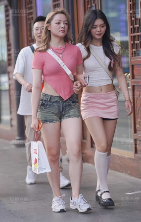 230516-28 90p