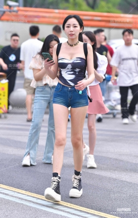 紧身热裤 24-06-15-64