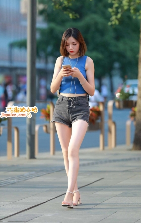 极品性感身材长腿热裤火辣美女