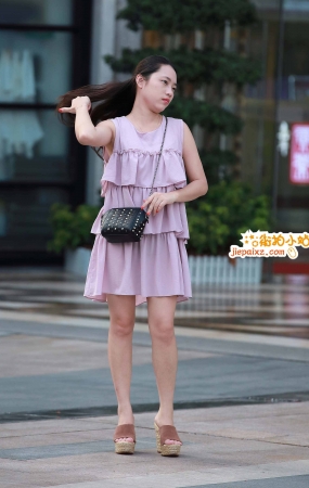 连衣裙气质少妇