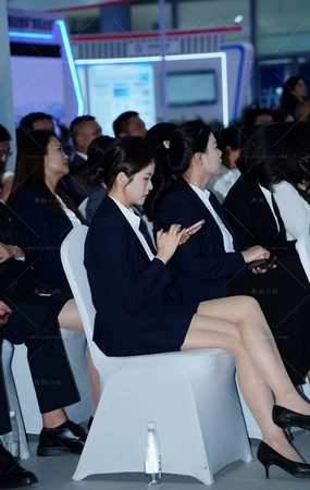 金融大会各大银行女制服丝zu玩鞋合集