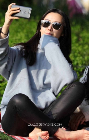 皮裤高颜值女神