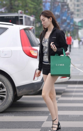 斑马线上的美人/231103-5-57 14P