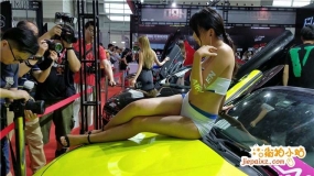 4k超清，超酷大波极品长腿性感美女车模