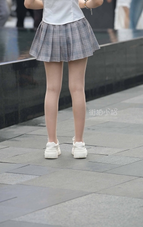 抓拍百褶裙R丝小仙女