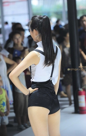 2016-07-12紧身背带短裤妹妹36张