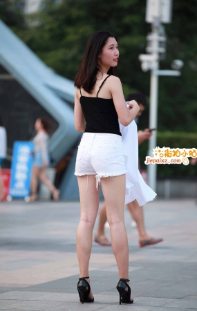 美女摆拍