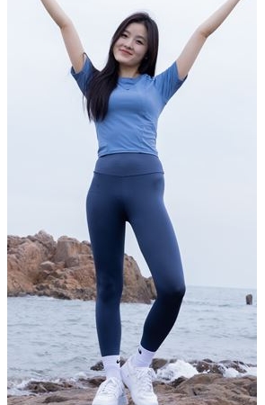 海边的小姐姐 【套图+视频】