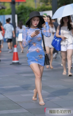 这服装，尽显身材，肉嘟嘟的女孩3A2587[309M]