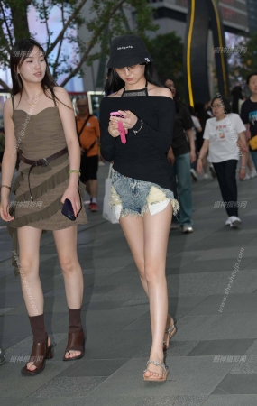 美腿配美人/231009-2-40 14P
