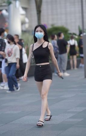清秀甜美女孩
